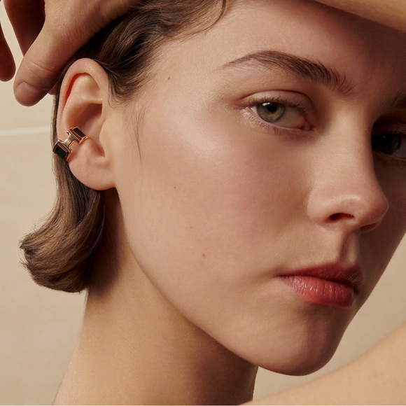 Hermes Olympe Ear Cuff in Epsom Leather and Rose Gold, Small Model - Picture 2 of 11